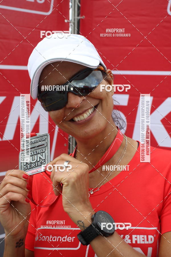 Buy your photos of the eventSantander Track & Field Run Series - Shopping Tambor on Fotop