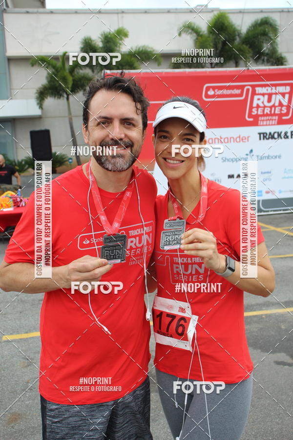 Buy your photos of the eventSantander Track & Field Run Series - Shopping Tambor on Fotop