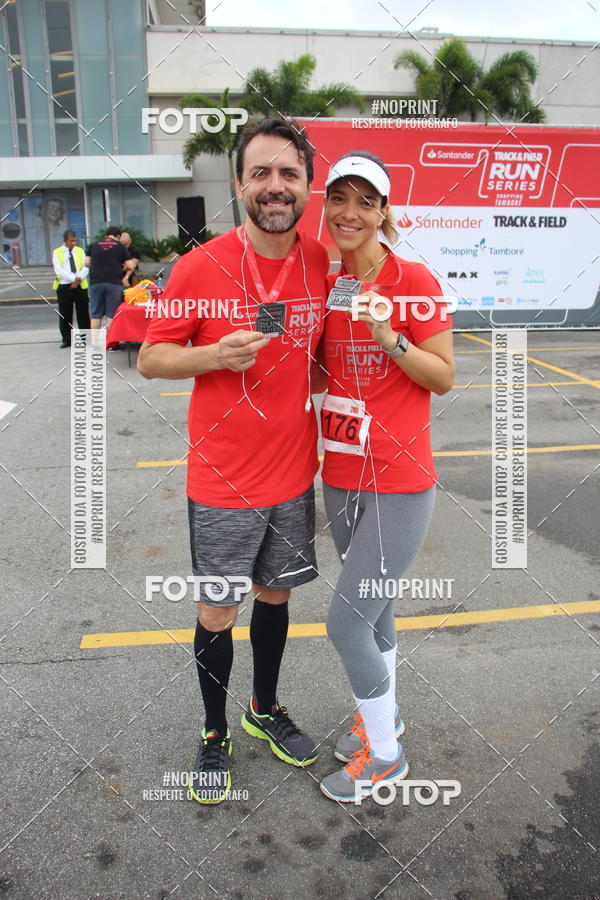 Buy your photos of the eventSantander Track & Field Run Series - Shopping Tambor on Fotop