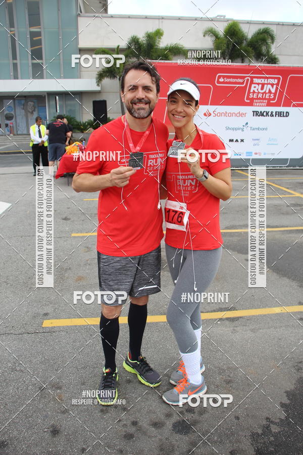 Buy your photos of the eventSantander Track & Field Run Series - Shopping Tambor on Fotop