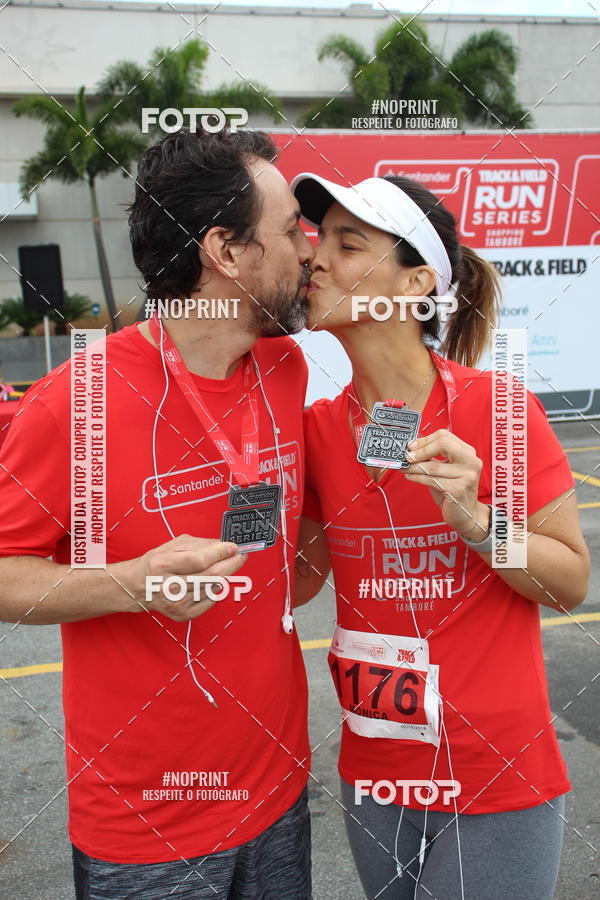 Buy your photos of the eventSantander Track & Field Run Series - Shopping Tambor on Fotop