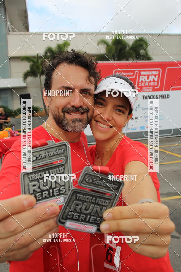 Buy your photos of the eventSantander Track & Field Run Series - Shopping Tambor on Fotop