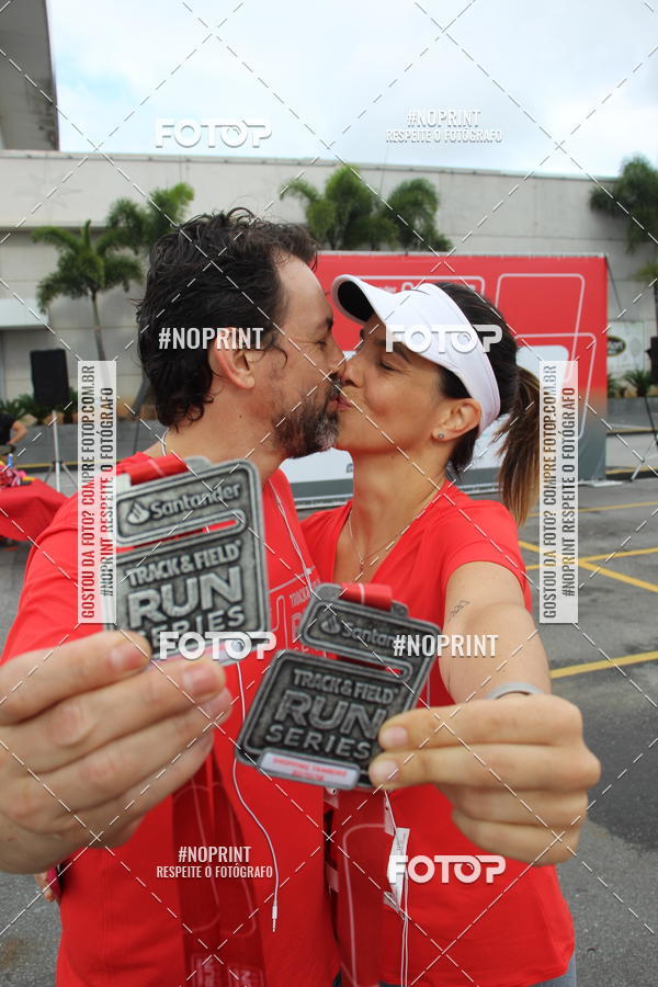 Buy your photos of the eventSantander Track & Field Run Series - Shopping Tambor on Fotop