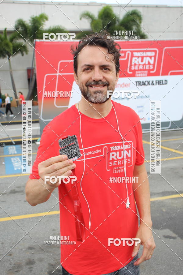 Buy your photos of the eventSantander Track & Field Run Series - Shopping Tambor on Fotop