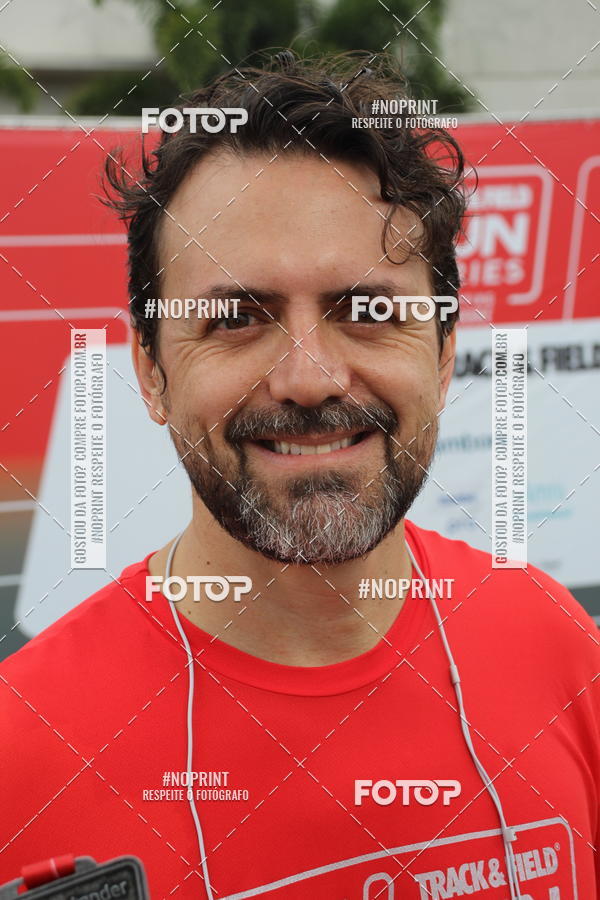Buy your photos of the eventSantander Track & Field Run Series - Shopping Tambor on Fotop