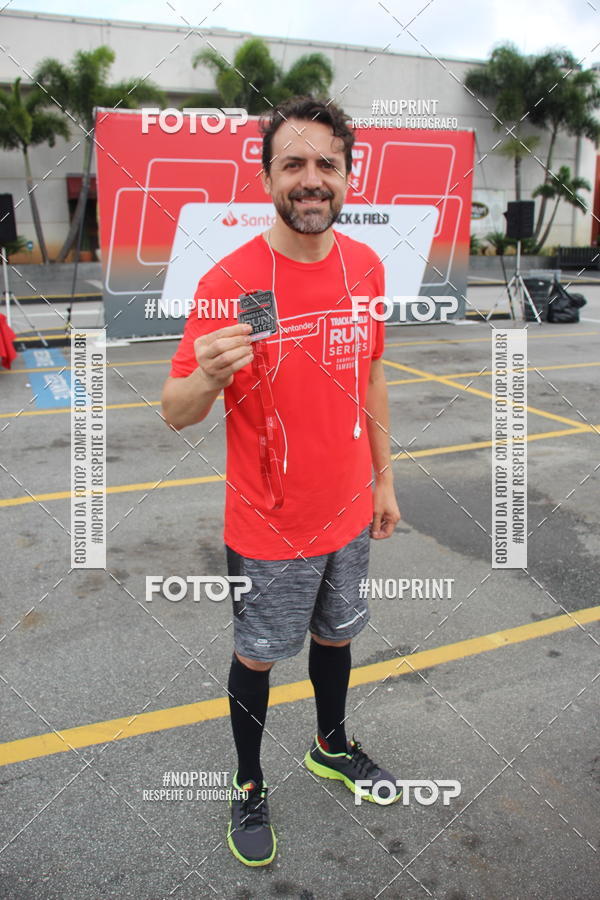 Buy your photos of the eventSantander Track & Field Run Series - Shopping Tambor on Fotop