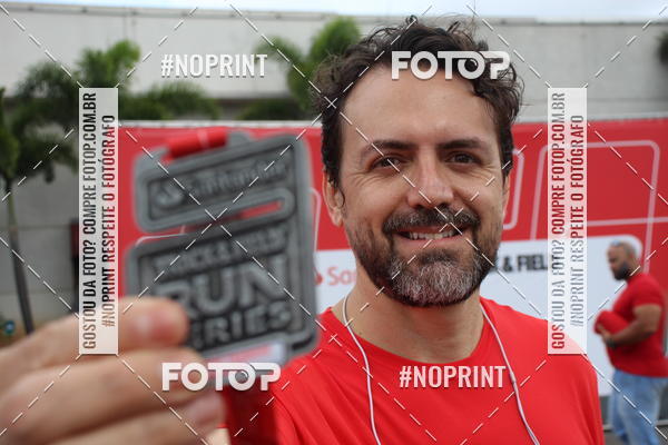 Buy your photos of the eventSantander Track & Field Run Series - Shopping Tambor on Fotop