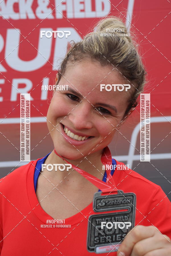 Buy your photos of the eventSantander Track & Field Run Series - Shopping Tambor on Fotop