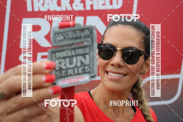 Buy your photos of the eventSantander Track & Field Run Series - Shopping Tambor on Fotop
