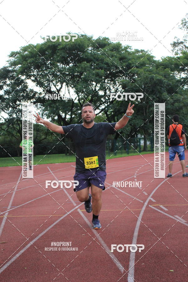 Buy your photos of the eventSantander Track & Field Run Series - Shopping Tambor on Fotop