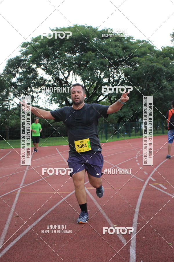 Buy your photos of the eventSantander Track & Field Run Series - Shopping Tambor on Fotop