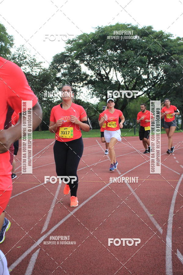 Buy your photos of the eventSantander Track & Field Run Series - Shopping Tambor on Fotop