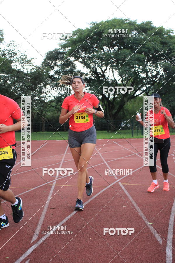 Buy your photos of the eventSantander Track & Field Run Series - Shopping Tambor on Fotop