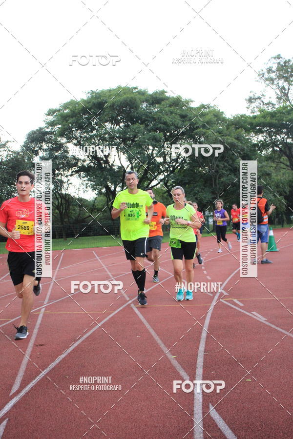 Buy your photos of the eventSantander Track & Field Run Series - Shopping Tambor on Fotop