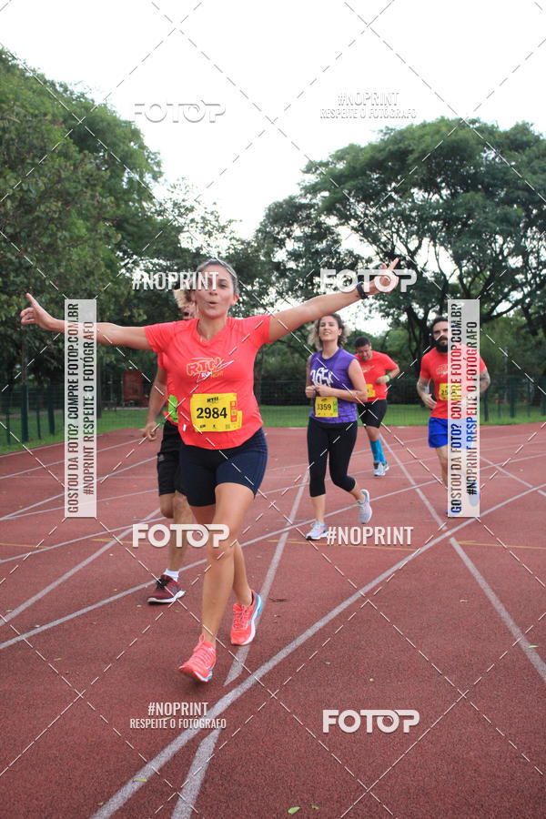 Buy your photos of the eventSantander Track & Field Run Series - Shopping Tambor on Fotop