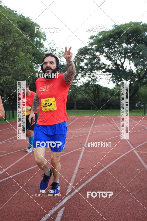 Buy your photos of the eventSantander Track & Field Run Series - Shopping Tambor on Fotop