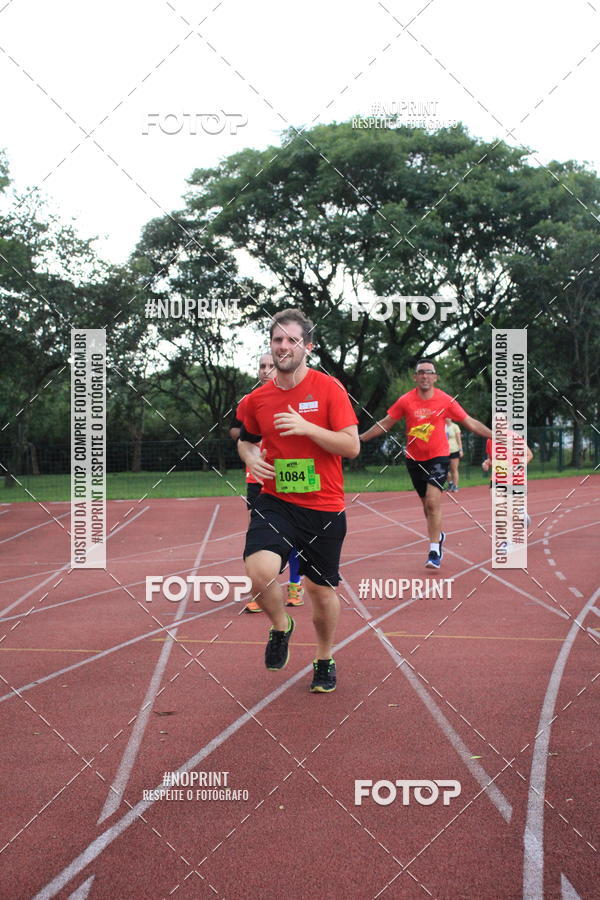 Buy your photos of the eventSantander Track & Field Run Series - Shopping Tambor on Fotop
