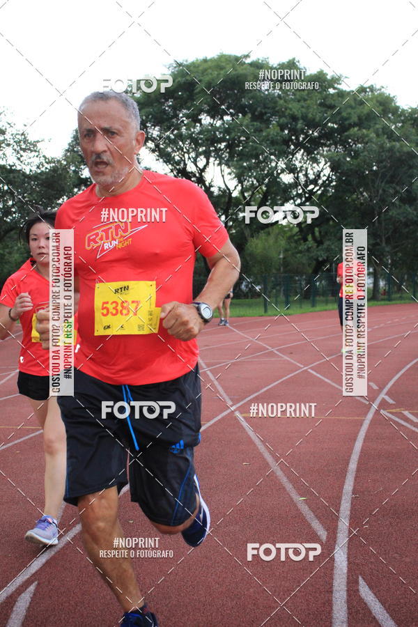 Buy your photos of the eventSantander Track & Field Run Series - Shopping Tambor on Fotop