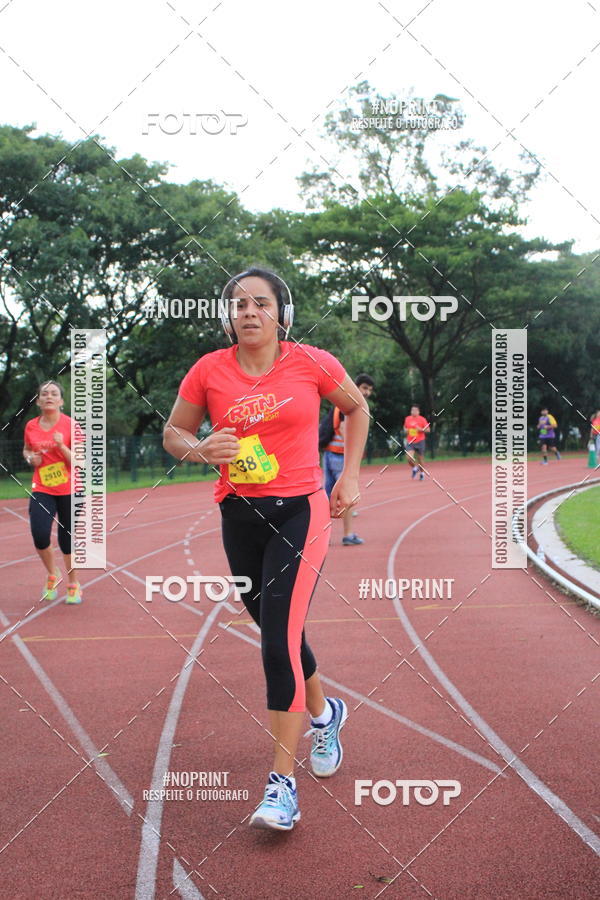 Buy your photos of the eventSantander Track & Field Run Series - Shopping Tambor on Fotop