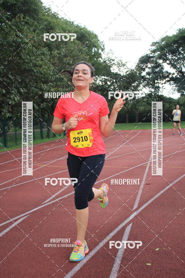 Buy your photos of the eventSantander Track & Field Run Series - Shopping Tambor on Fotop