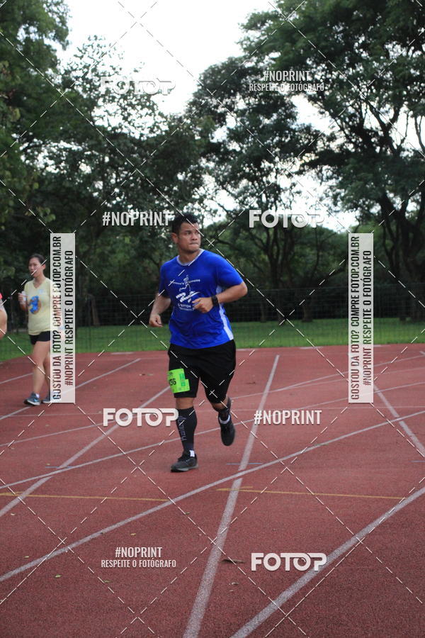 Buy your photos of the eventSantander Track & Field Run Series - Shopping Tambor on Fotop