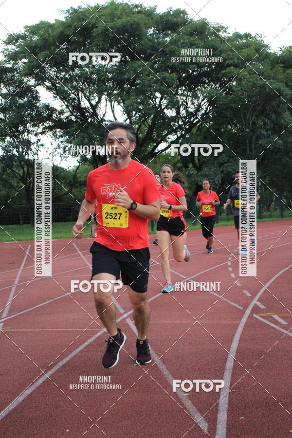 Buy your photos of the eventSantander Track & Field Run Series - Shopping Tambor on Fotop