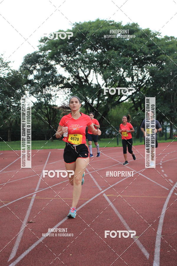 Buy your photos of the eventSantander Track & Field Run Series - Shopping Tambor on Fotop