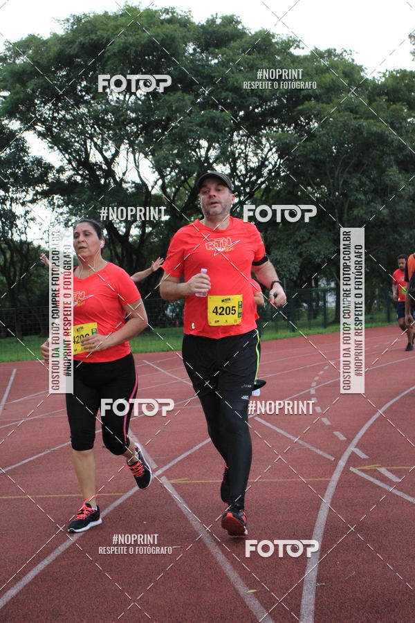 Buy your photos of the eventSantander Track & Field Run Series - Shopping Tambor on Fotop