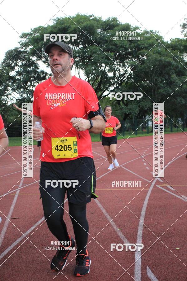 Buy your photos of the eventSantander Track & Field Run Series - Shopping Tambor on Fotop