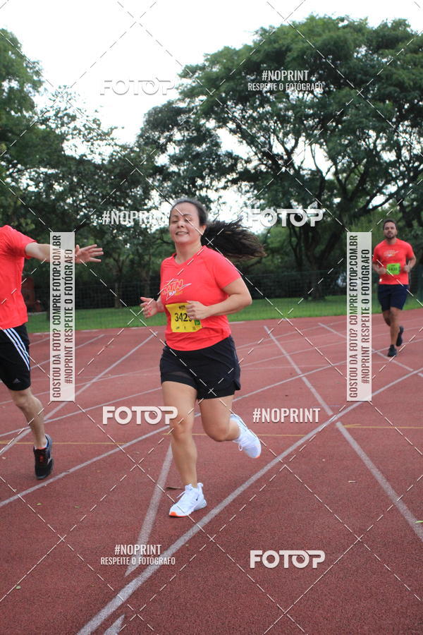 Buy your photos of the eventSantander Track & Field Run Series - Shopping Tambor on Fotop