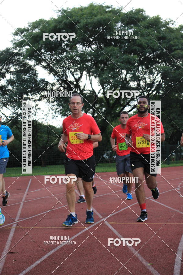 Buy your photos of the eventSantander Track & Field Run Series - Shopping Tambor on Fotop