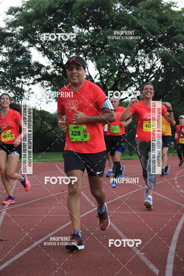 Buy your photos of the eventSantander Track & Field Run Series - Shopping Tambor on Fotop