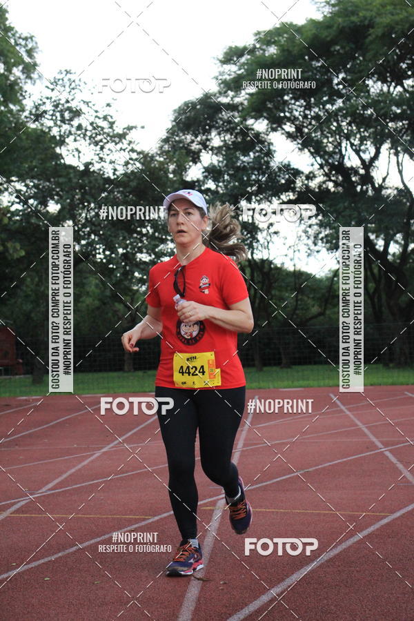 Buy your photos of the eventSantander Track & Field Run Series - Shopping Tambor on Fotop