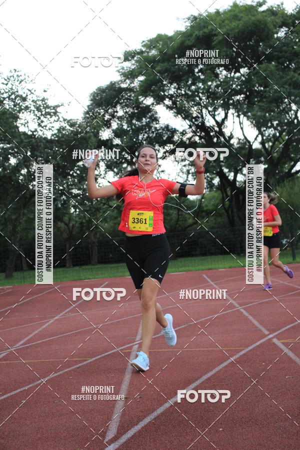 Buy your photos of the eventSantander Track & Field Run Series - Shopping Tambor on Fotop