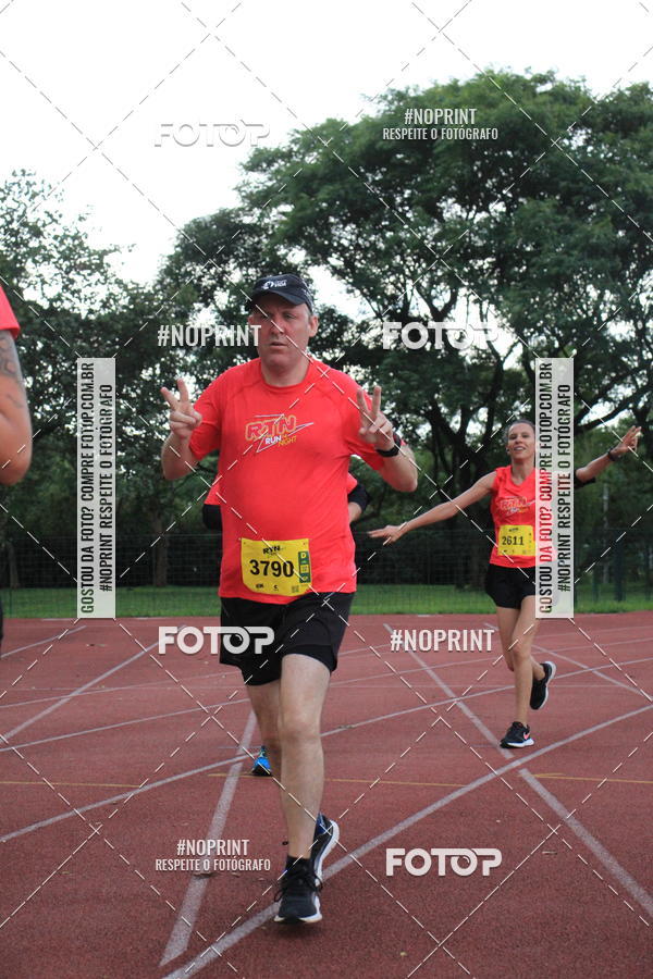 Buy your photos of the eventSantander Track & Field Run Series - Shopping Tambor on Fotop