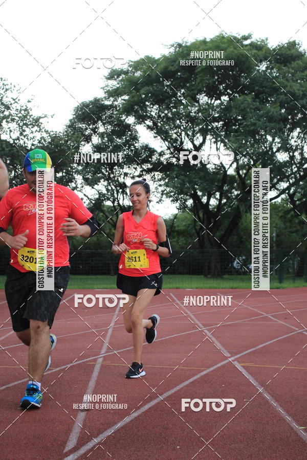 Buy your photos of the eventSantander Track & Field Run Series - Shopping Tambor on Fotop