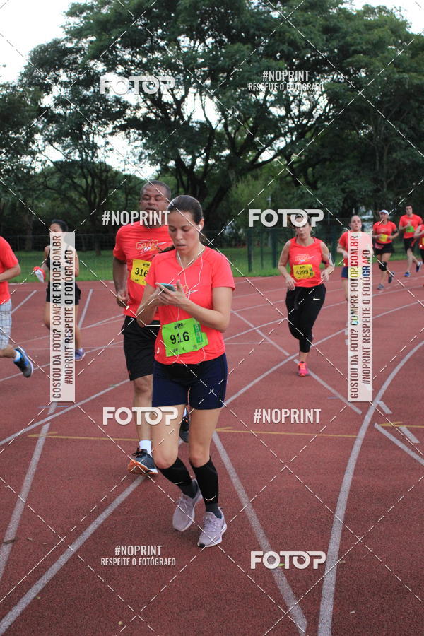 Buy your photos of the eventSantander Track & Field Run Series - Shopping Tambor on Fotop