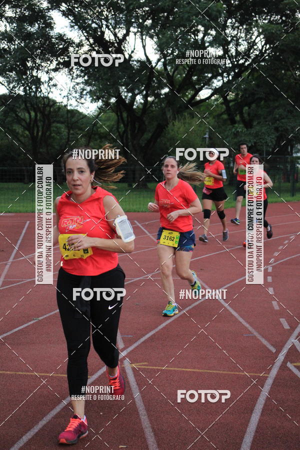 Buy your photos of the eventSantander Track & Field Run Series - Shopping Tambor on Fotop