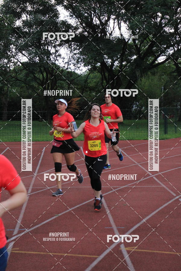 Buy your photos of the eventSantander Track & Field Run Series - Shopping Tambor on Fotop