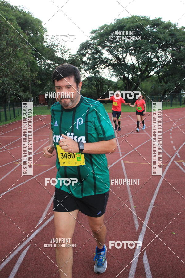 Buy your photos of the eventSantander Track & Field Run Series - Shopping Tambor on Fotop