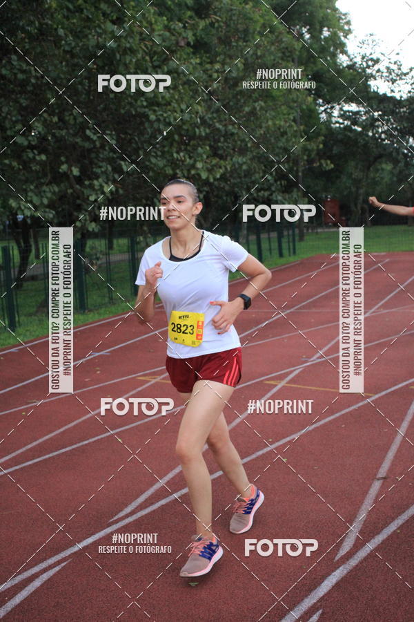 Buy your photos of the eventSantander Track & Field Run Series - Shopping Tambor on Fotop