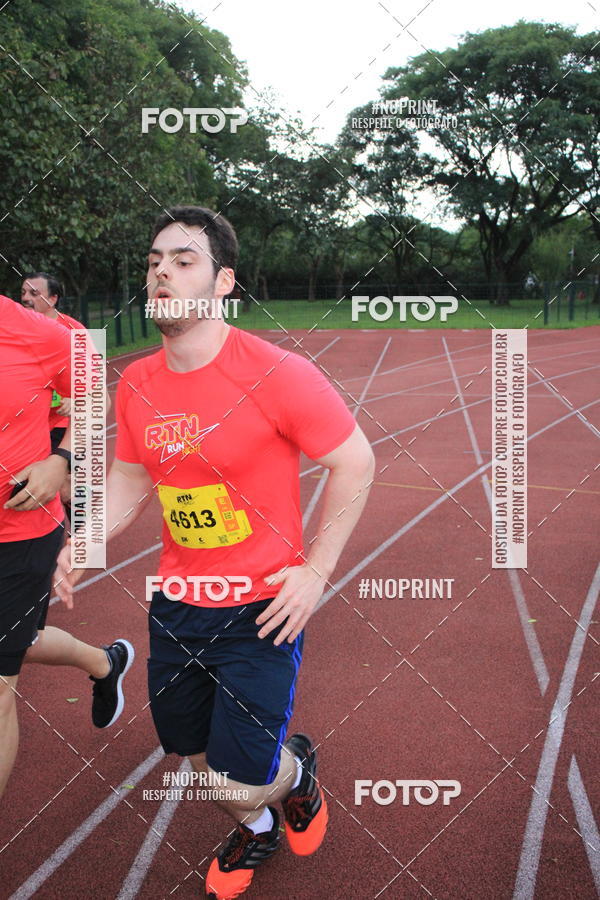 Buy your photos of the eventSantander Track & Field Run Series - Shopping Tambor on Fotop