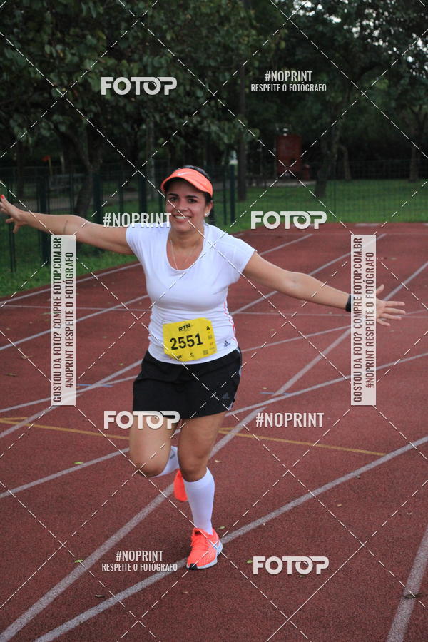 Buy your photos of the eventSantander Track & Field Run Series - Shopping Tambor on Fotop