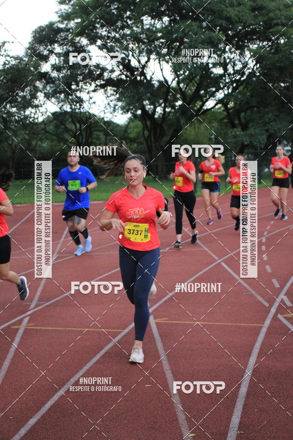 Buy your photos of the eventSantander Track & Field Run Series - Shopping Tambor on Fotop