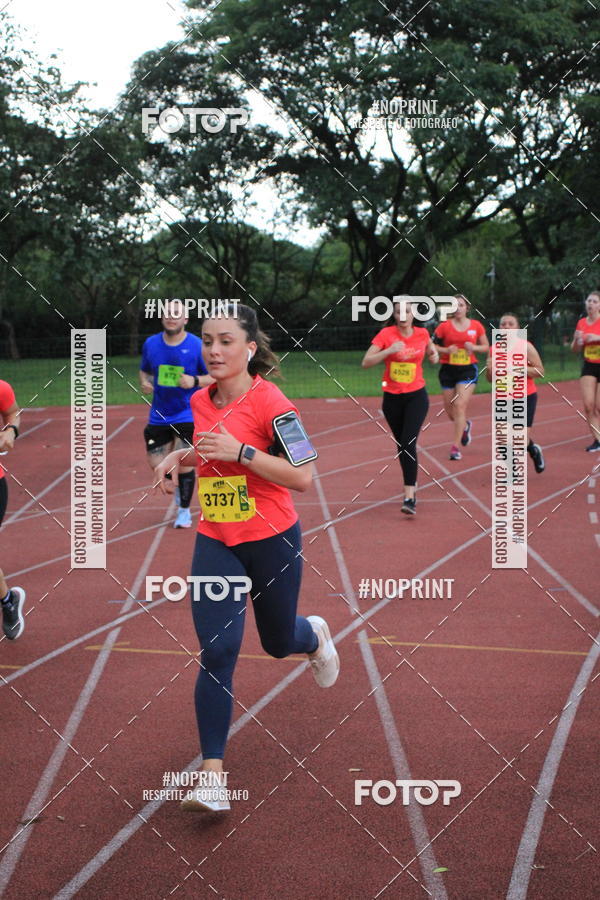 Buy your photos of the eventSantander Track & Field Run Series - Shopping Tambor on Fotop