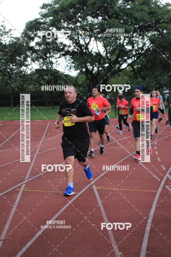 Buy your photos of the eventSantander Track & Field Run Series - Shopping Tambor on Fotop