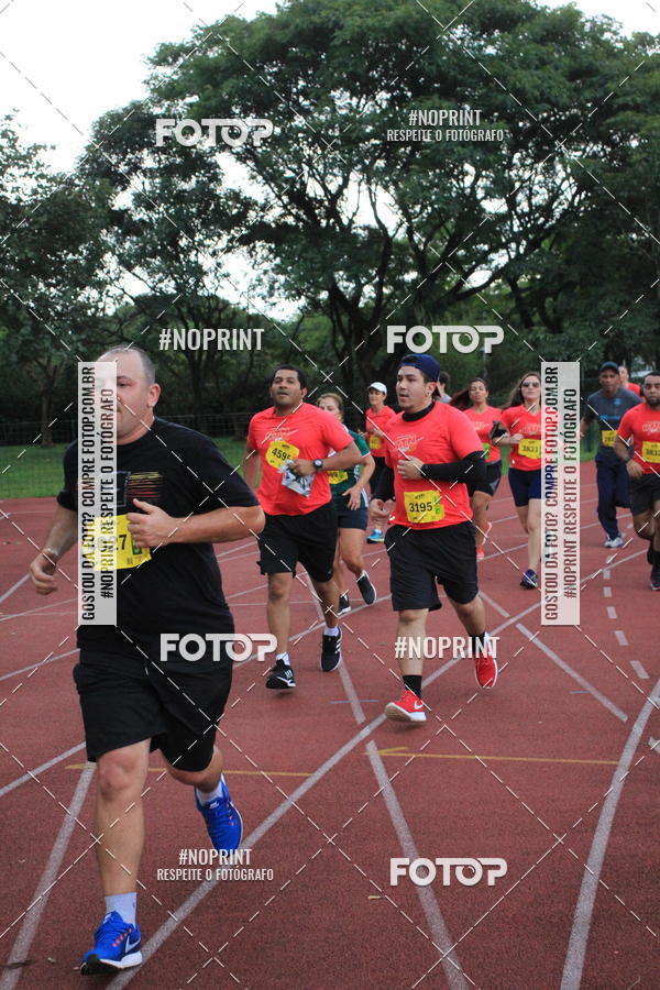 Buy your photos of the eventSantander Track & Field Run Series - Shopping Tambor on Fotop