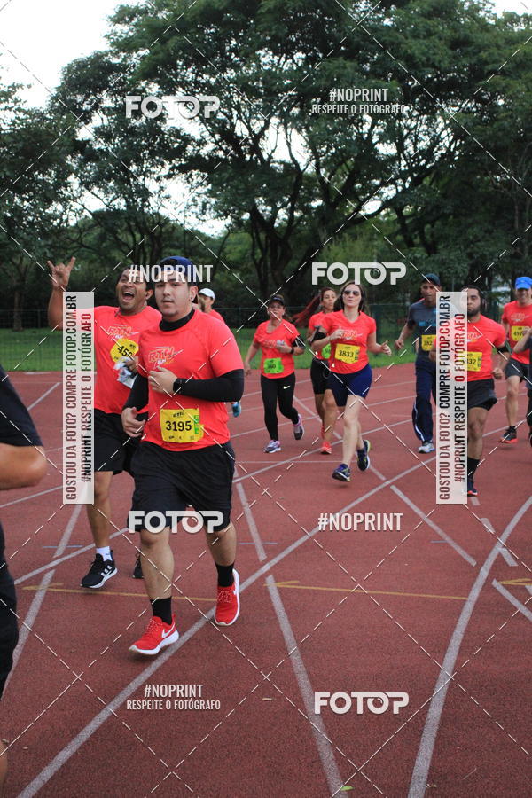 Buy your photos of the eventSantander Track & Field Run Series - Shopping Tambor on Fotop