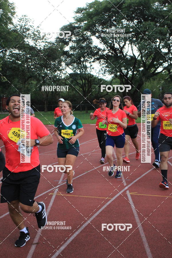Buy your photos of the eventSantander Track & Field Run Series - Shopping Tambor on Fotop