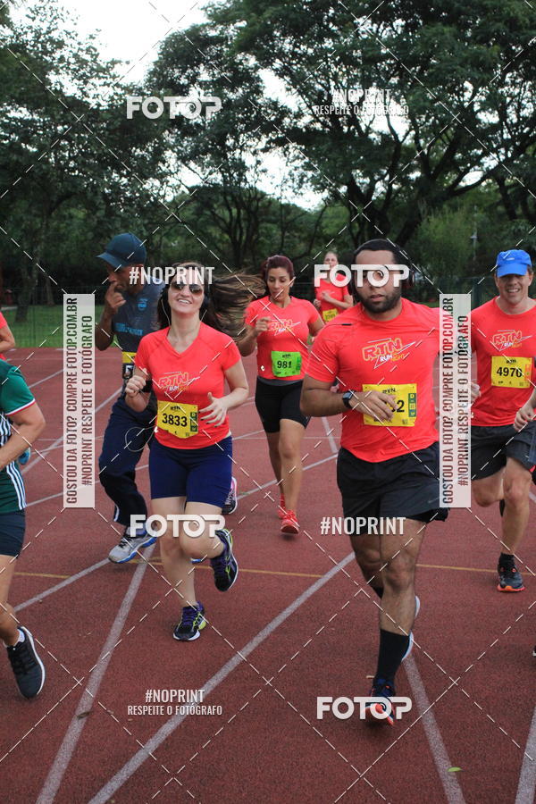 Buy your photos of the eventSantander Track & Field Run Series - Shopping Tambor on Fotop